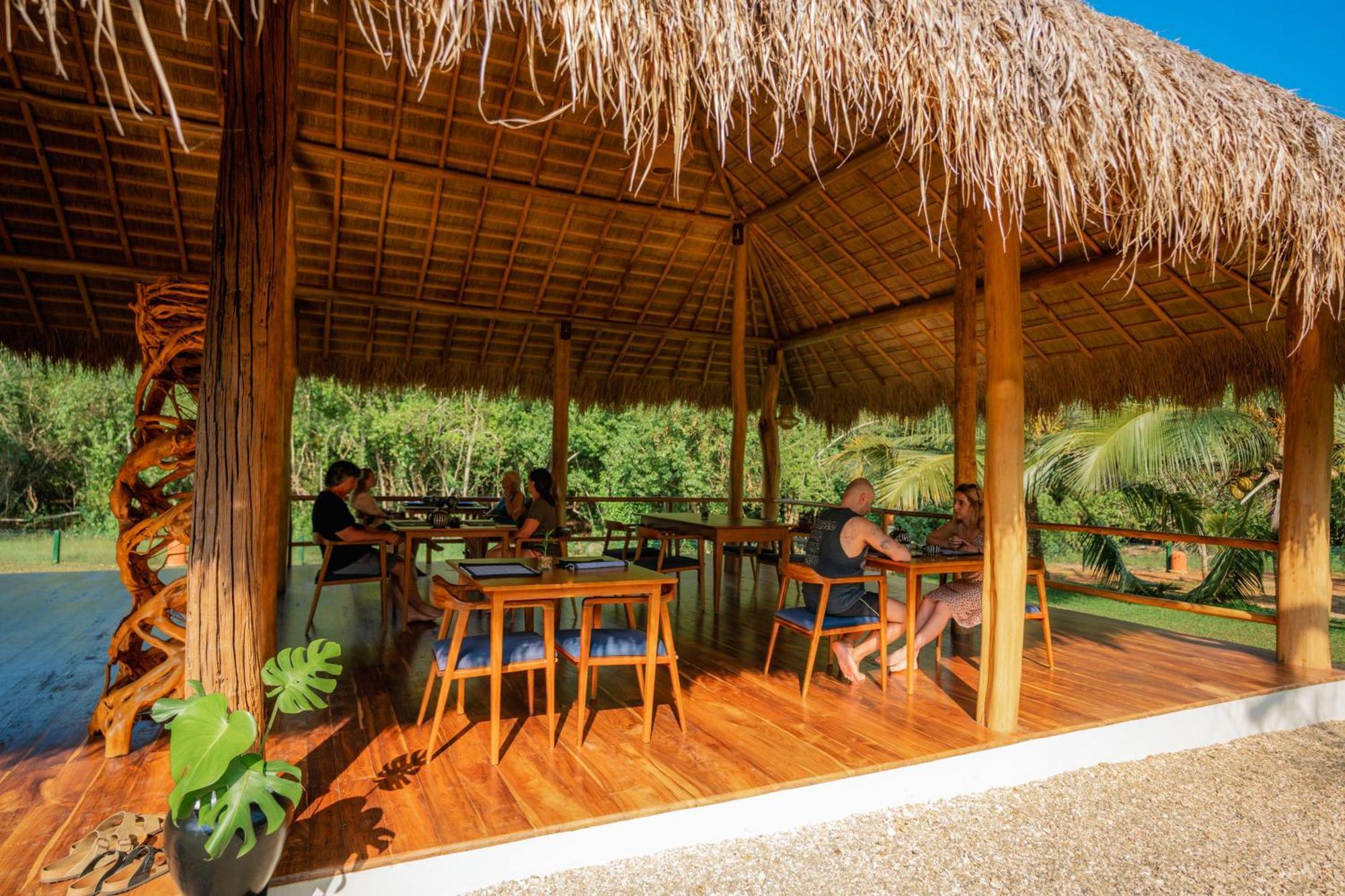 Omkara Rekawa Hotel Tangalle Exterior foto