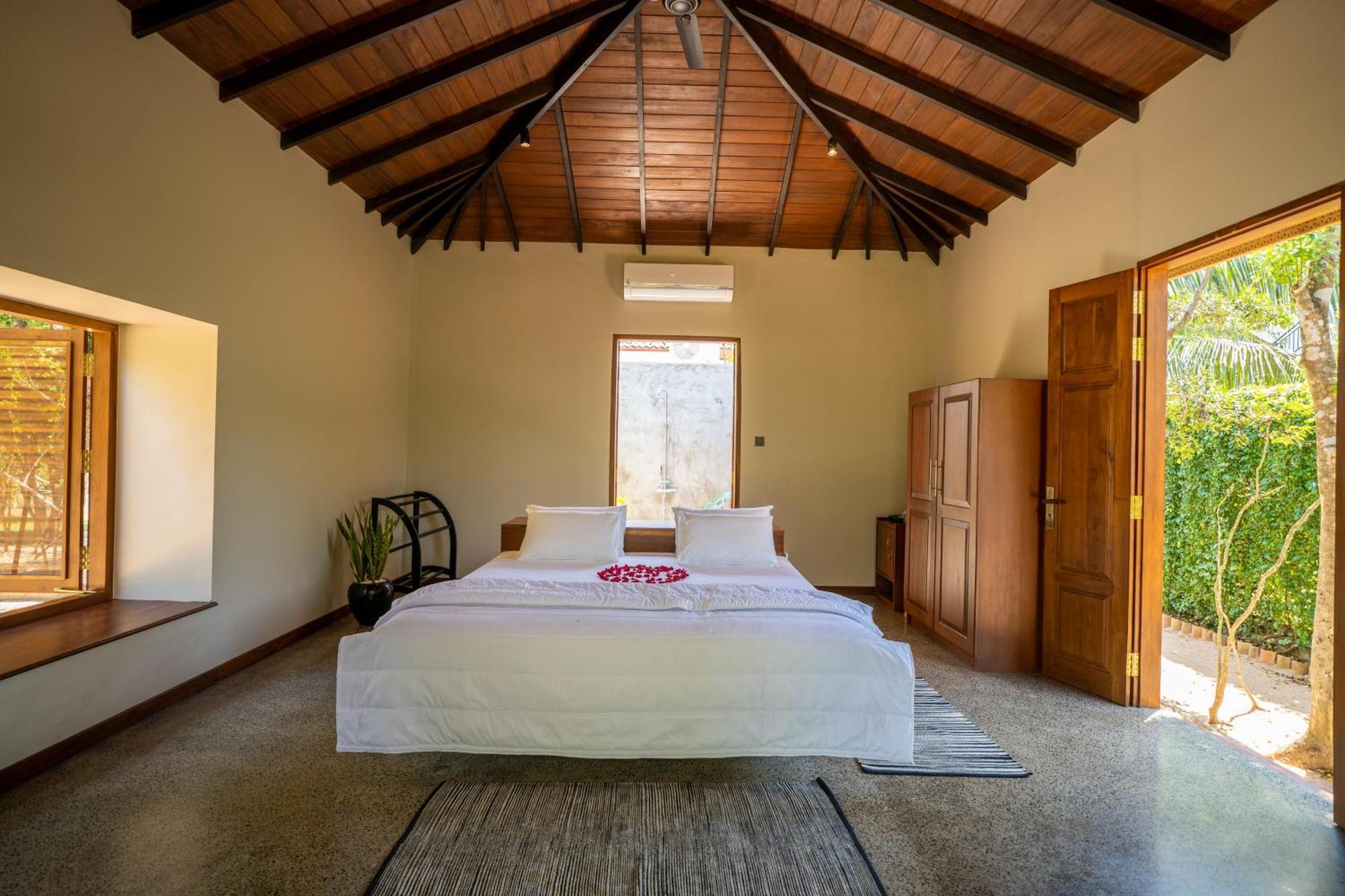 Omkara Rekawa Hotel Tangalle Exterior foto