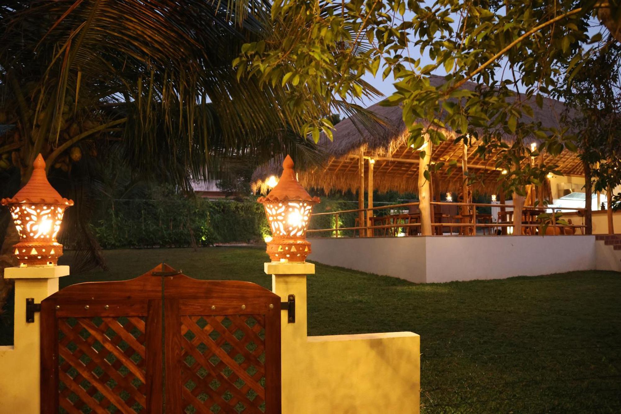Omkara Rekawa Hotel Tangalle Exterior foto