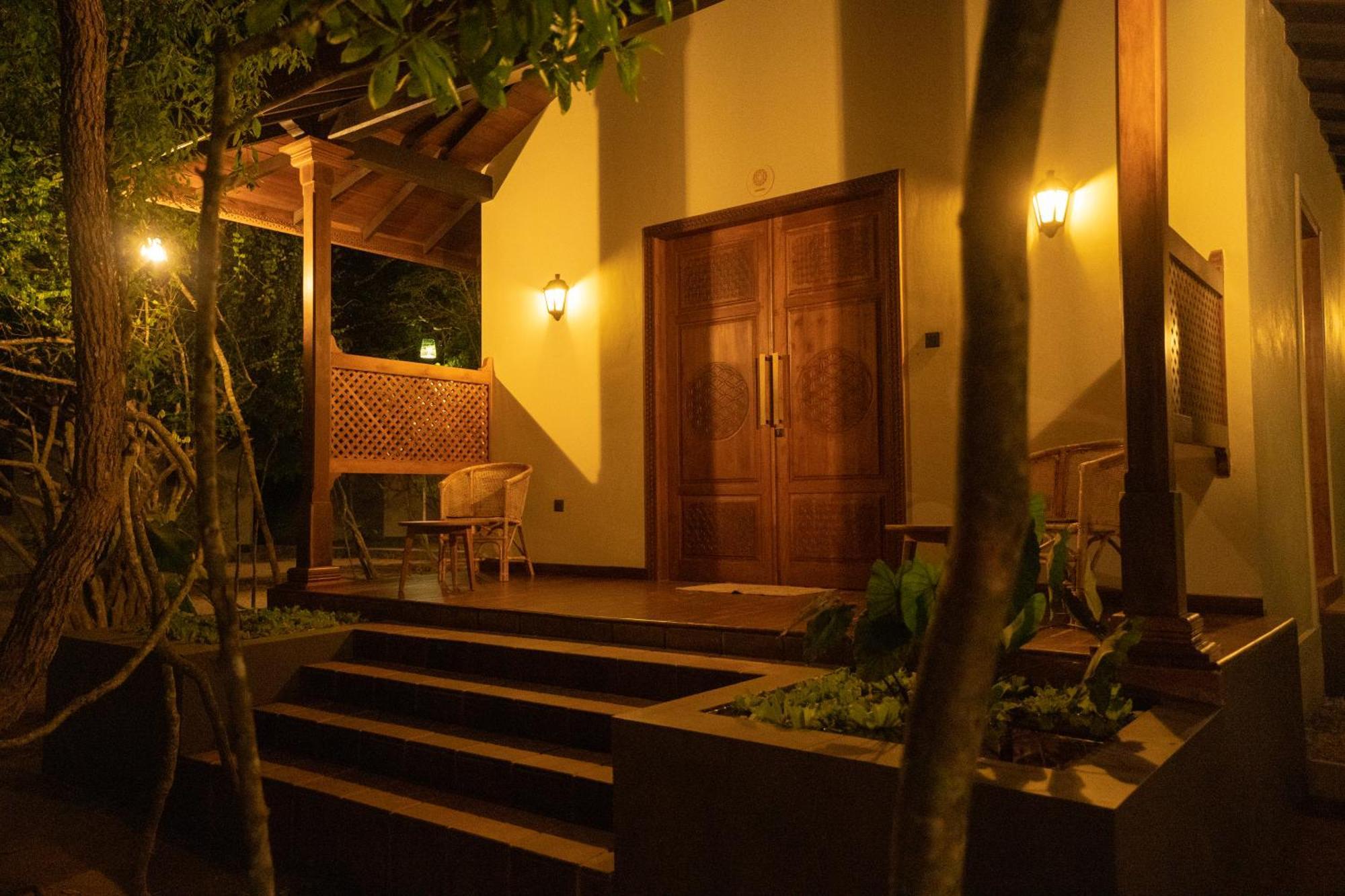 Omkara Rekawa Hotel Tangalle Exterior foto