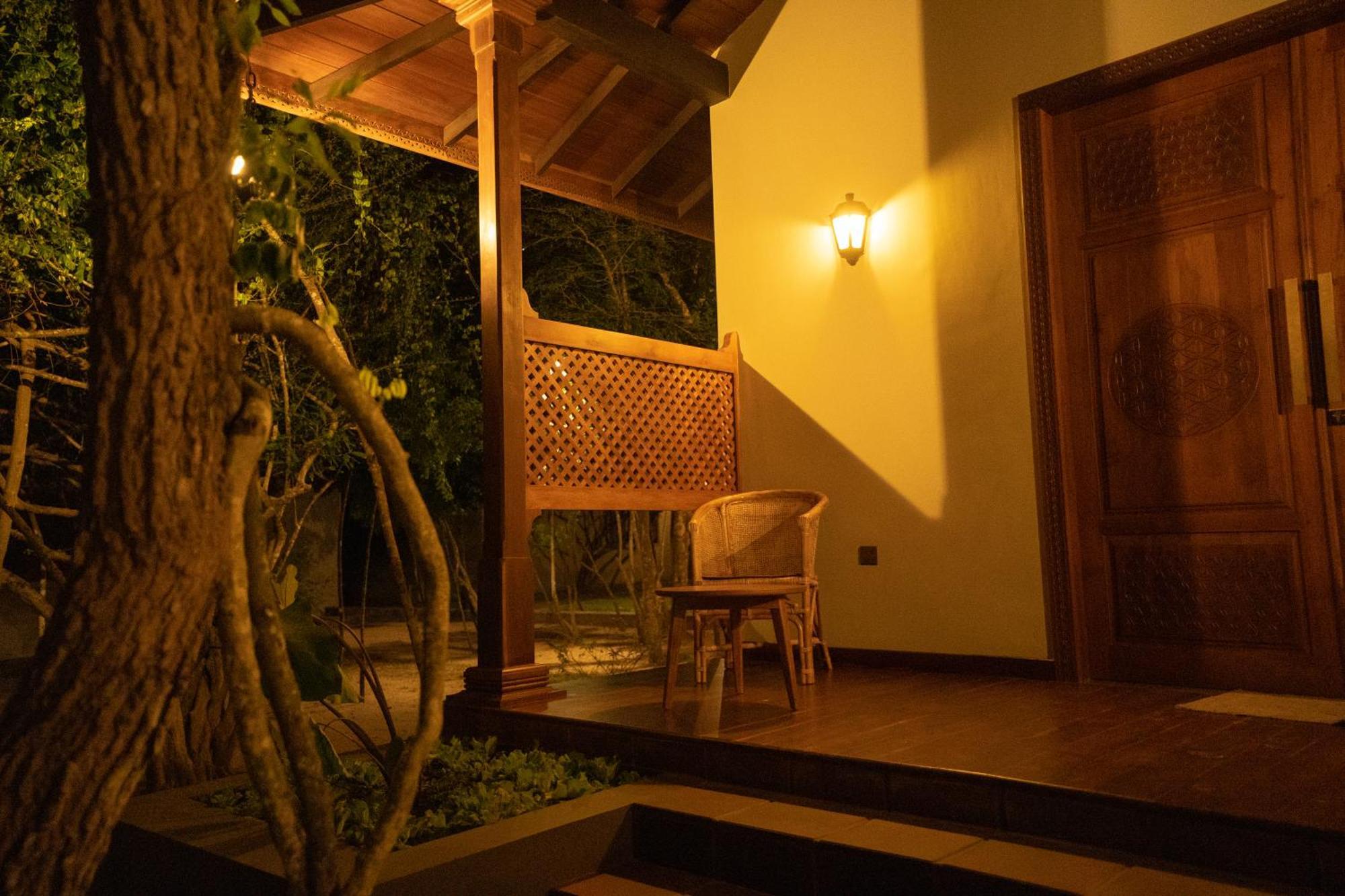 Omkara Rekawa Hotel Tangalle Exterior foto