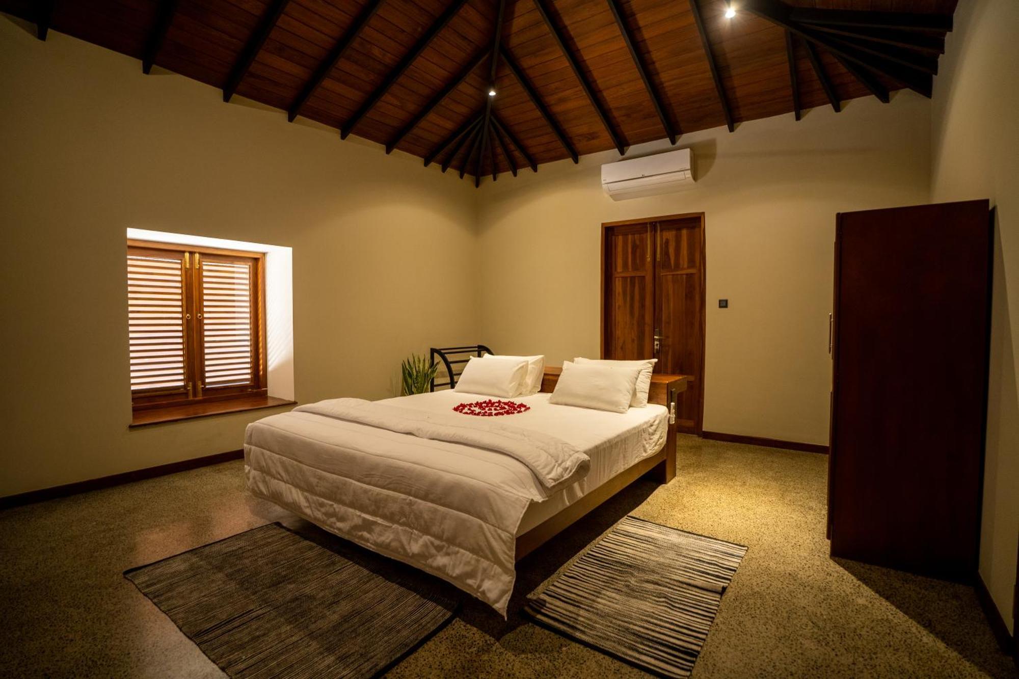 Omkara Rekawa Hotel Tangalle Exterior foto